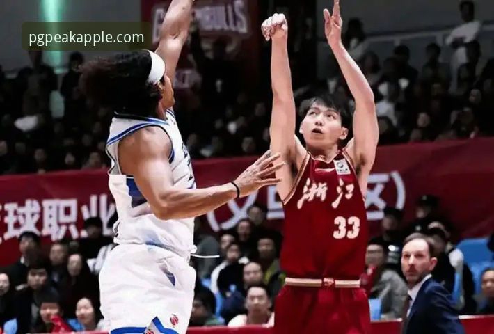 CBA季后赛G2深度评测：浙江加时逆转宁波，兰道夫33分统治全场——PG问鼎平台观赛体验报告